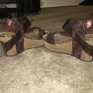 Pierre Dumas three inch wedges. Size 8